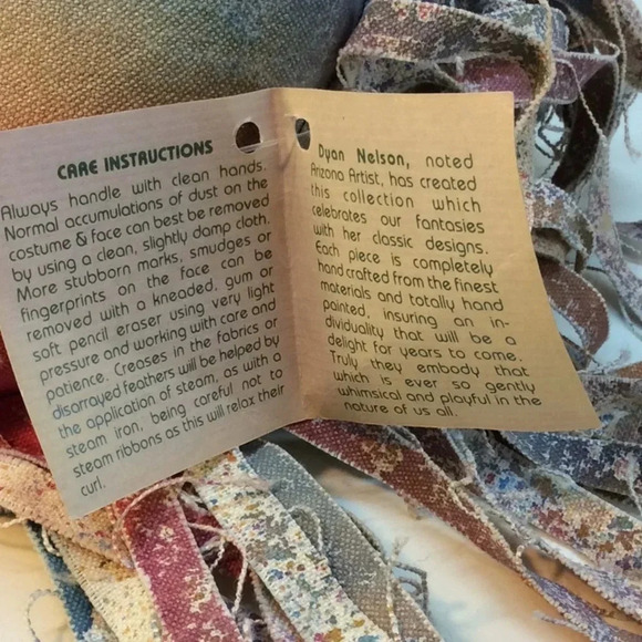 Dyan Nelson’s Indian Ceramic Wall Mask S/N: 3/91 - Picture 9 of 12